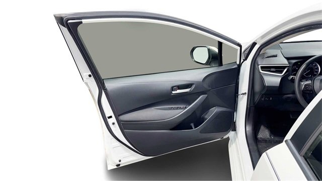 Used 2020 Toyota Corolla LE image 11