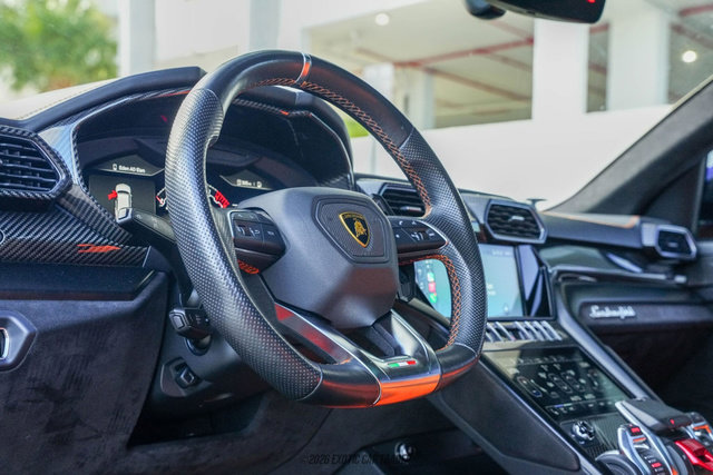Used 2022 Lamborghini Urus image 26