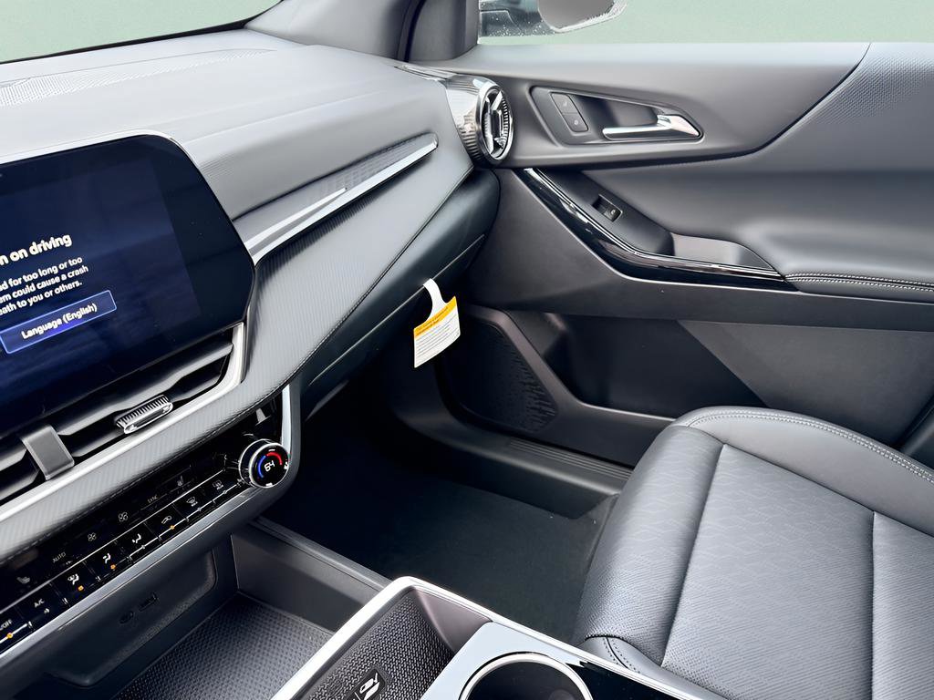 New 2026 Chevrolet Equinox LT w/ Convenience Package II image 27