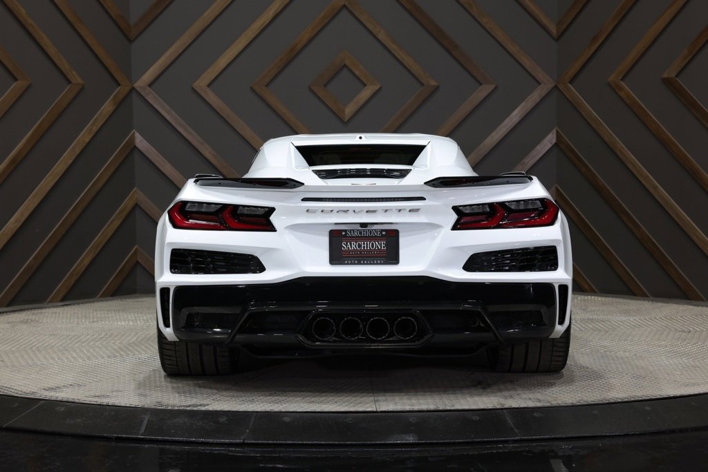 Used 2025 Chevrolet Corvette Z06 image 10