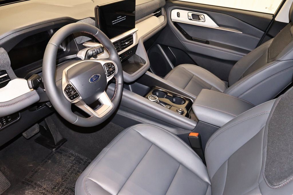 New 2026 Ford Explorer Active w/ Active Comfort Package image 29