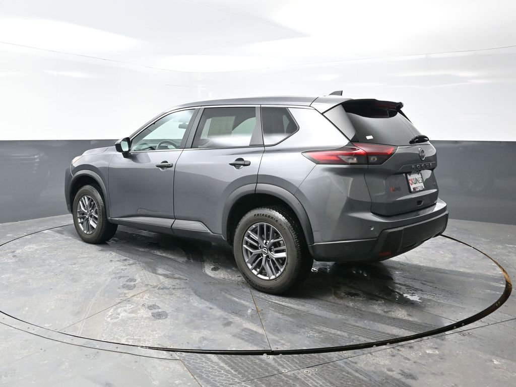 Used 2024 Nissan Rogue S image 12