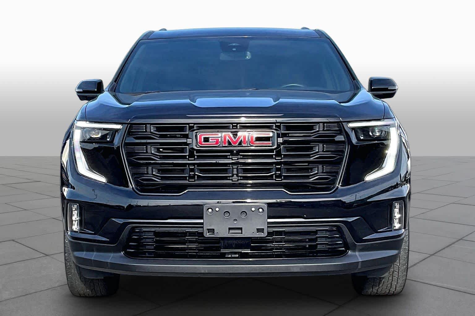 Used 2024 GMC Acadia Elevation w/ Black Edition FWD image 4