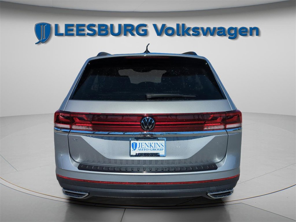 New 2026 Volkswagen Atlas SE image 10