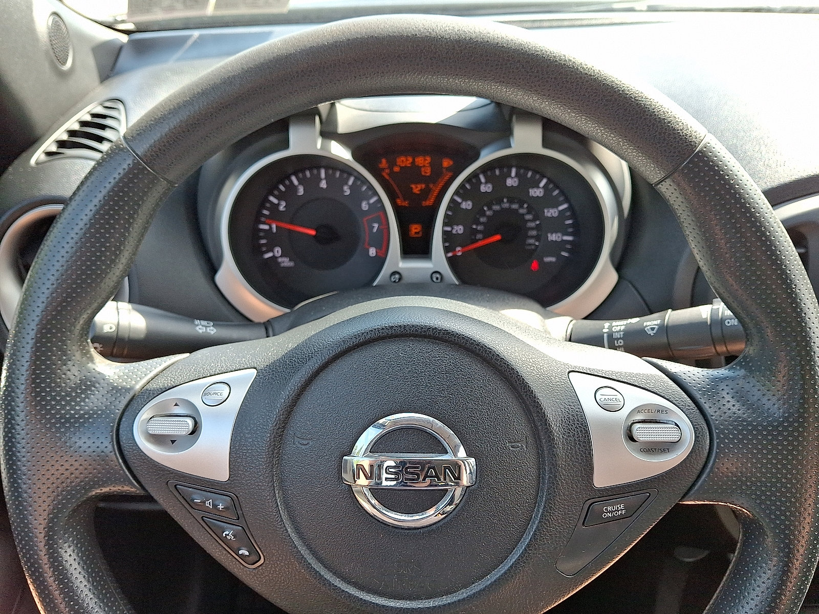 Used 2012 Nissan Juke S image 20
