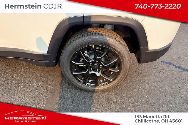 New 2026 Jeep Compass Latitude AWD/4WD image 21