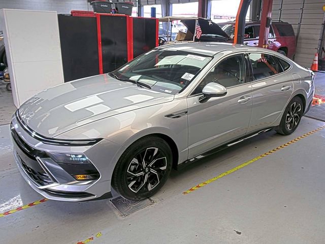 Used 2025 Hyundai Sonata SEL image 2