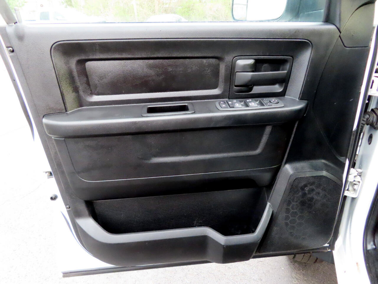 Used 2016 RAM 5500 Tradesman image 19