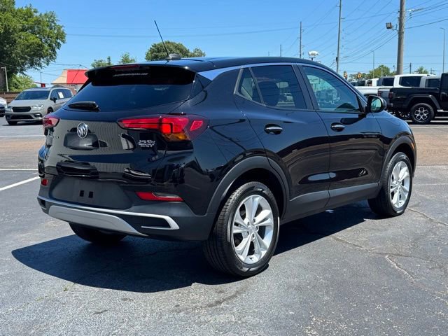 Used 2023 Buick Encore GX Preferred w/ Cold Weather Comfort Package AWD/4WD image 5
