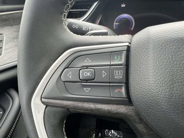 Certified 2023 Jeep Grand Cherokee Limited image 25