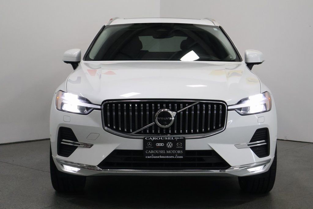 Used 2023 Volvo XC60 B5 Ultimate w/ Climate Package image 7