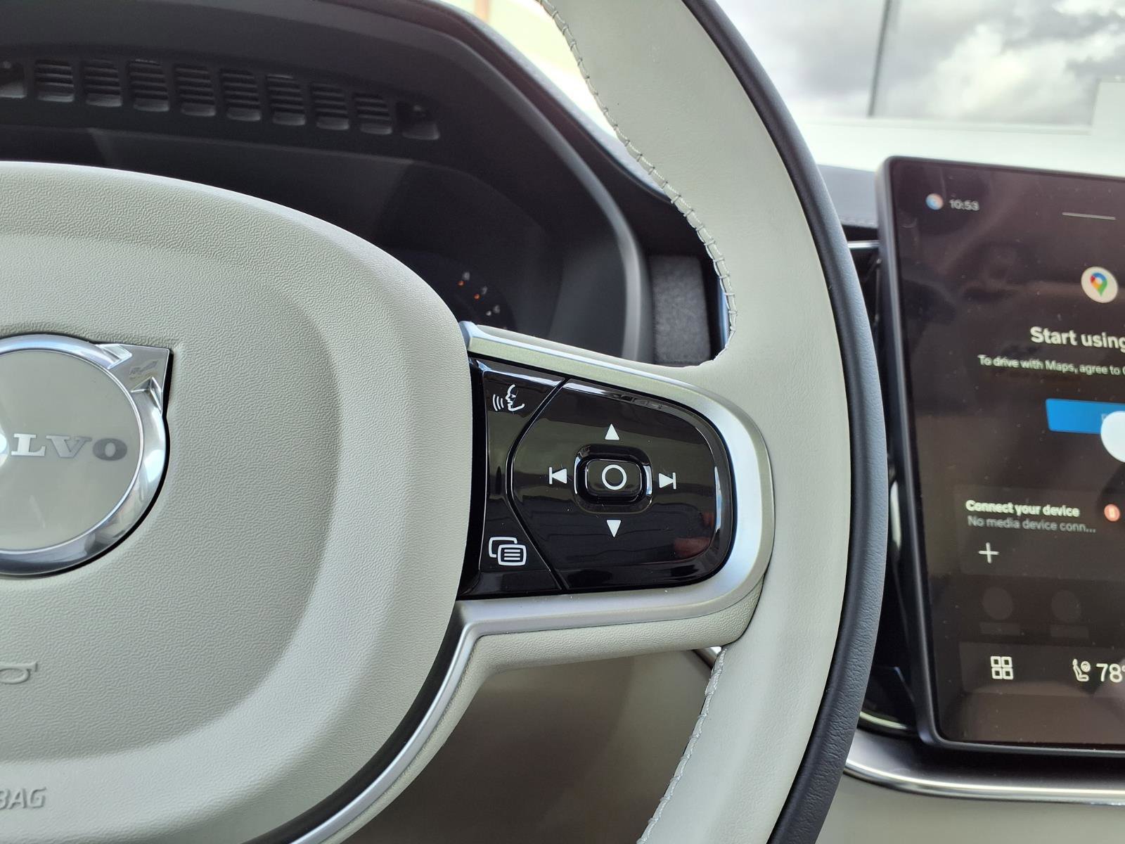 New 2026 Volvo XC90 B6 Ultra w/ Lounge Package image 17