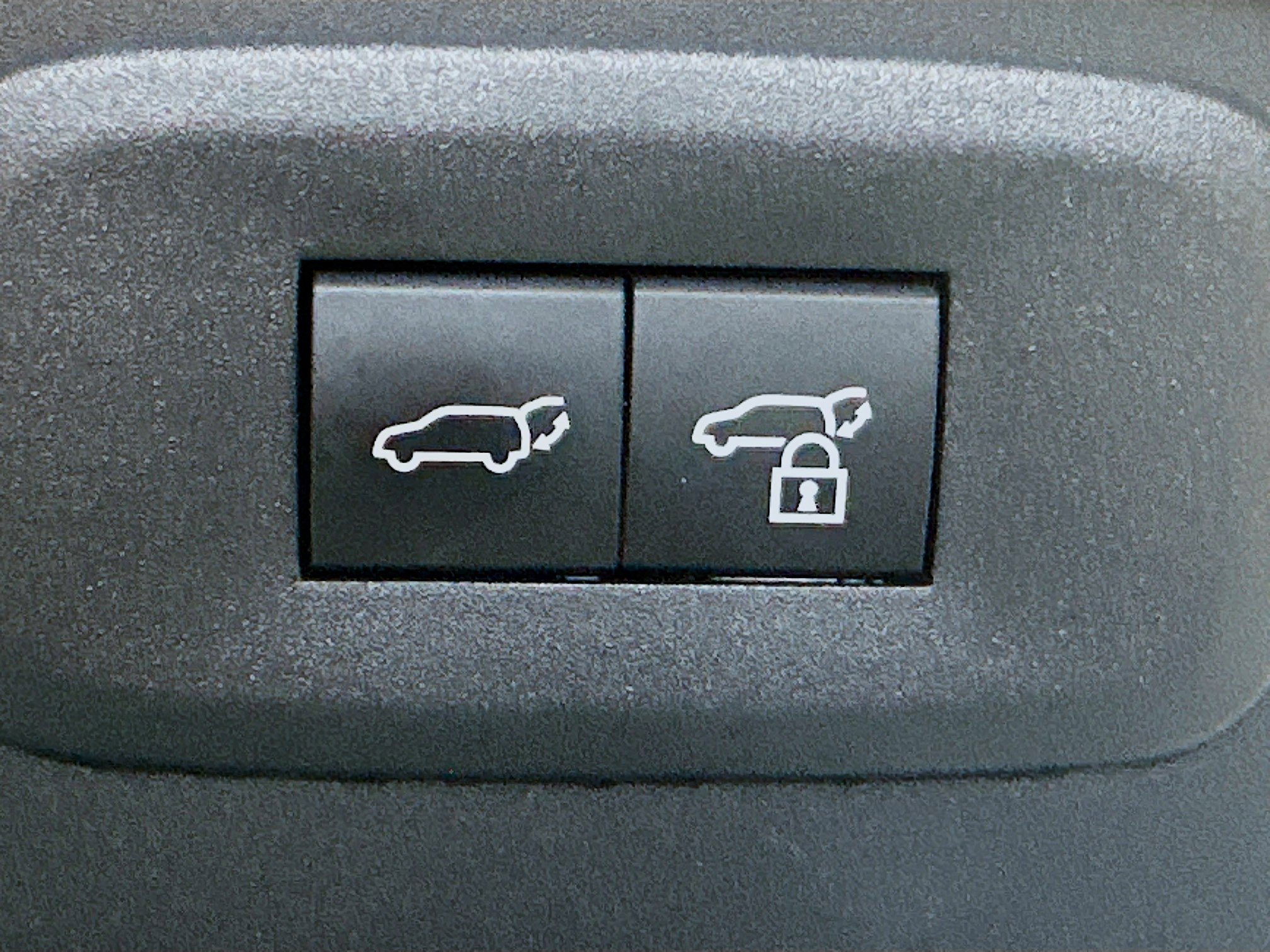 Used 2023 Lexus RZ 450e Premium w/ Technology Package image 32