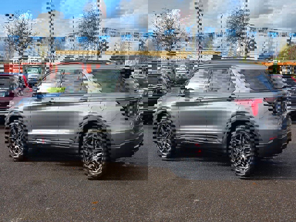 New 2026 Ford Explorer ST-Line w/ ST-Line Street Pack image 33