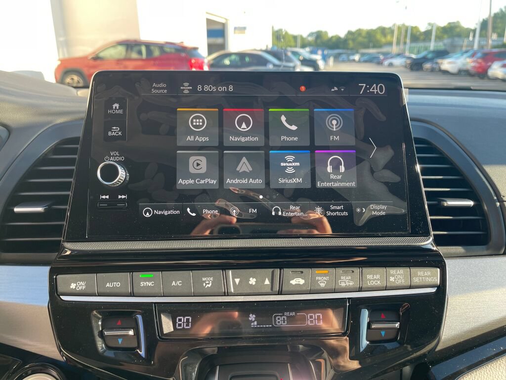 New 2026 Honda Odyssey Touring image 9