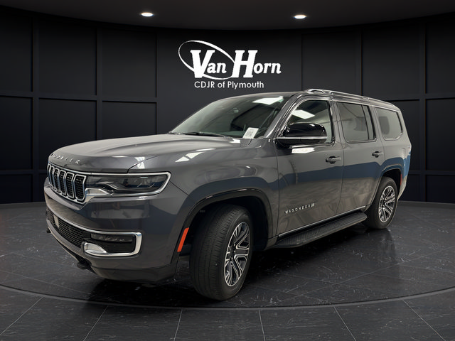 Used 2023 Jeep Wagoneer 4WD w/ Premium Group I image 3