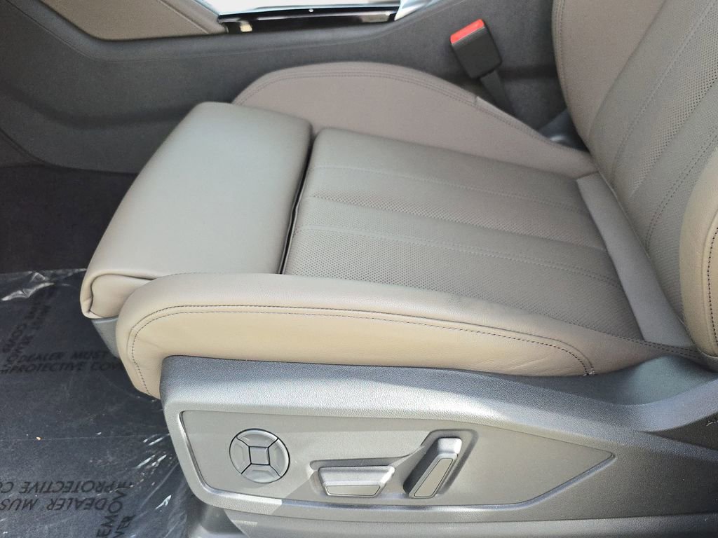 New 2026 Audi Q5 Premium Plus image 17