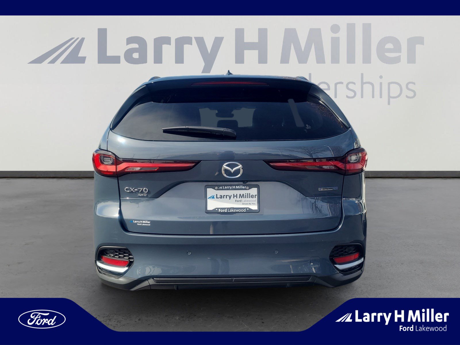 Used 2025 MAZDA CX-70 Plug-In Hybrid w/ Premium Plus image 4