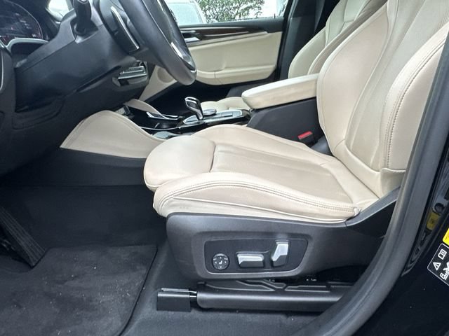 Used 2023 BMW X4 xDrive30i w/ Premium Package AWD/4WD image 13