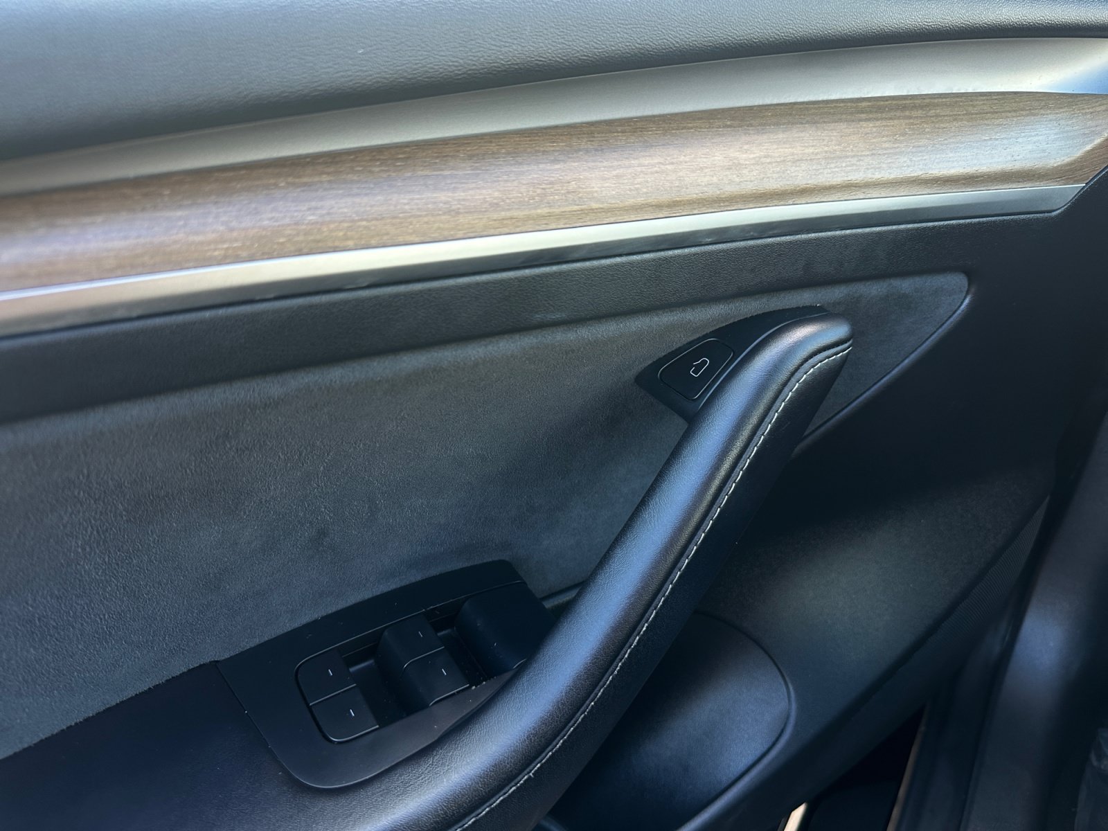 Used 2023 Tesla Model 3 Standard Range RWD image 17