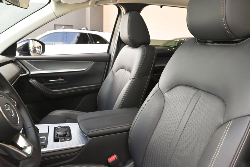 Used 2025 MAZDA CX-90 3.3 Turbo w/ Preferred Package image 12