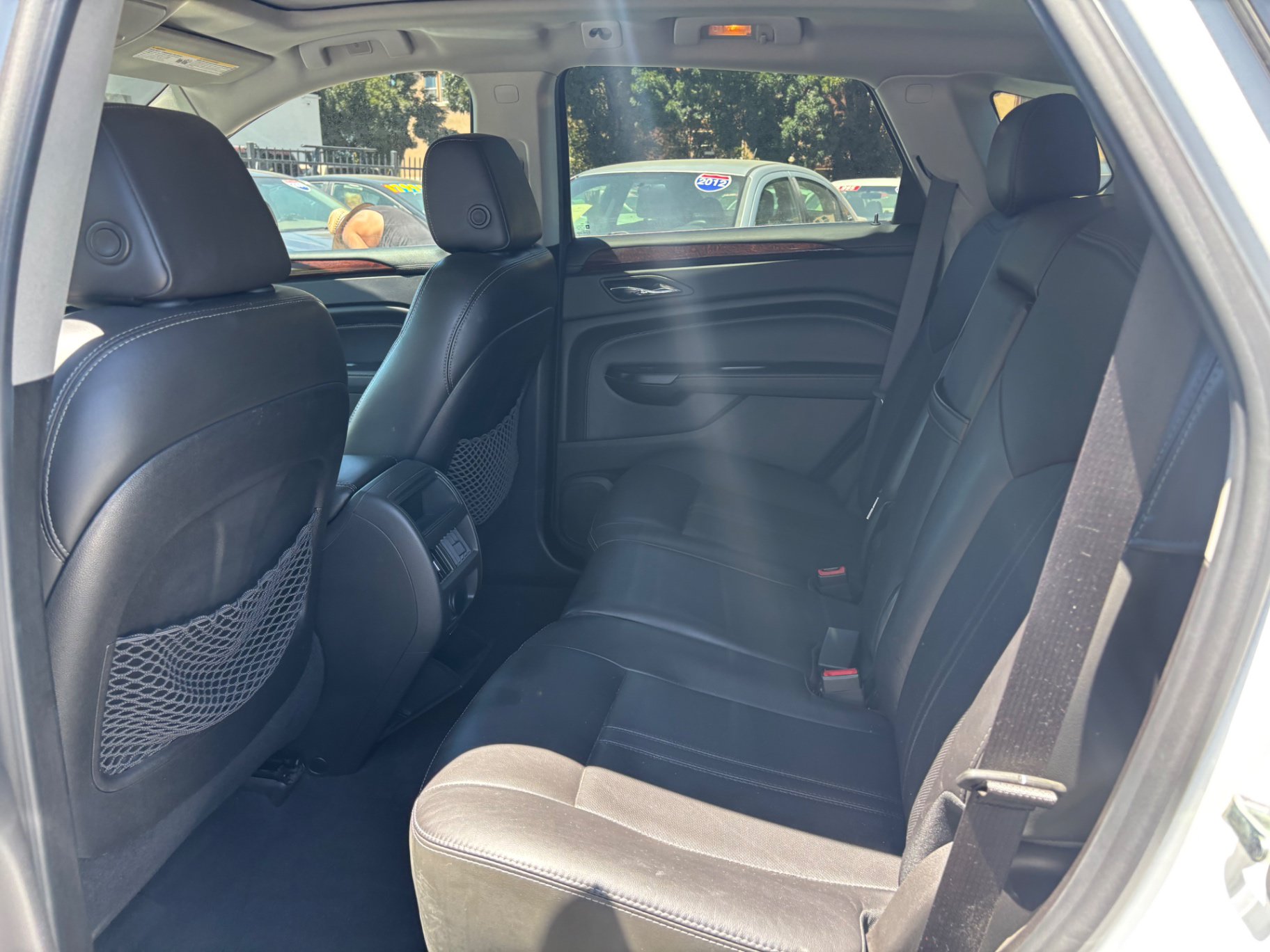 Used 2016 Cadillac SRX Luxury w/ Driver Awareness Package FWD image 8