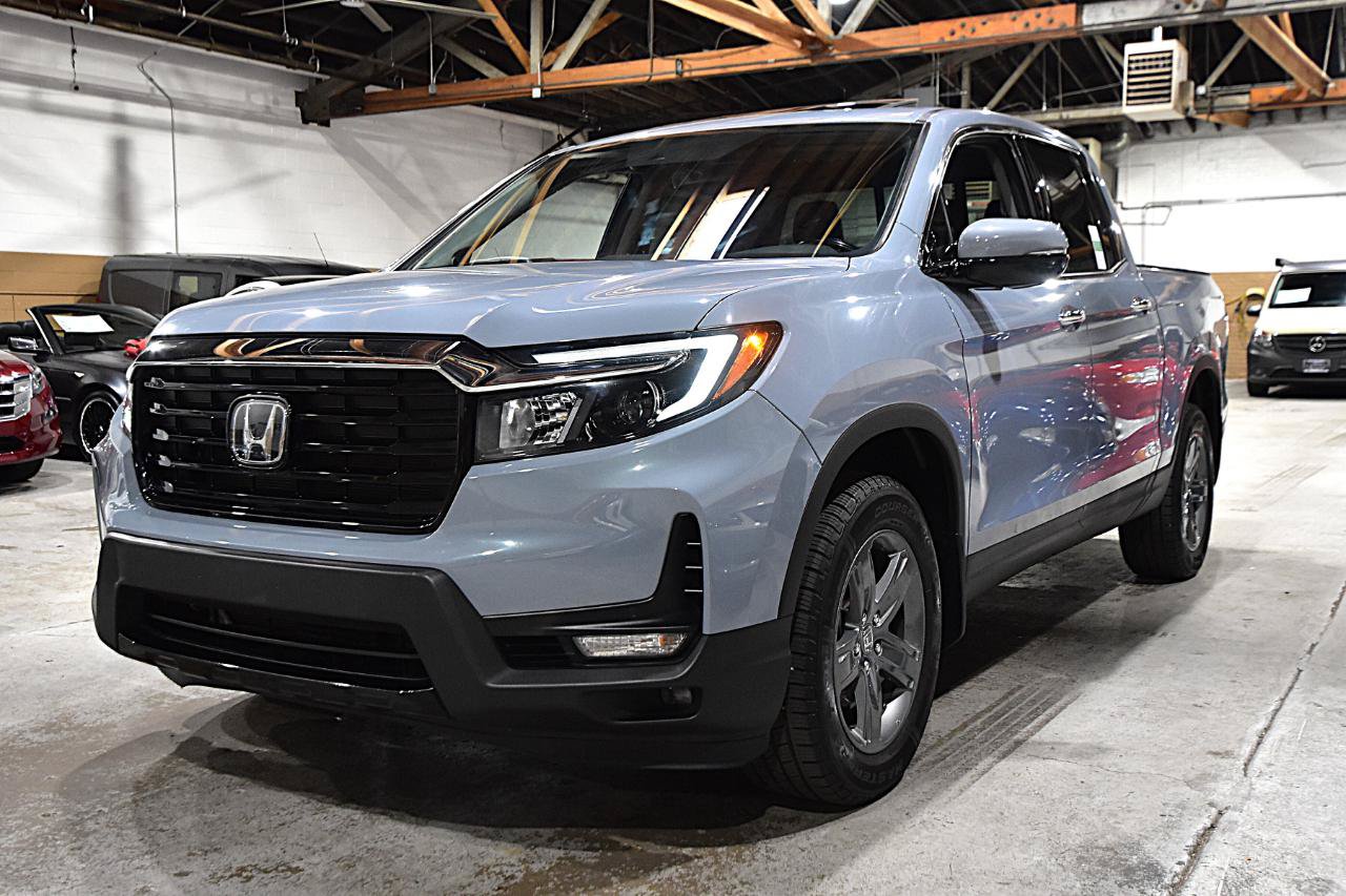 Used 2023 Honda Ridgeline RTL-E image 3
