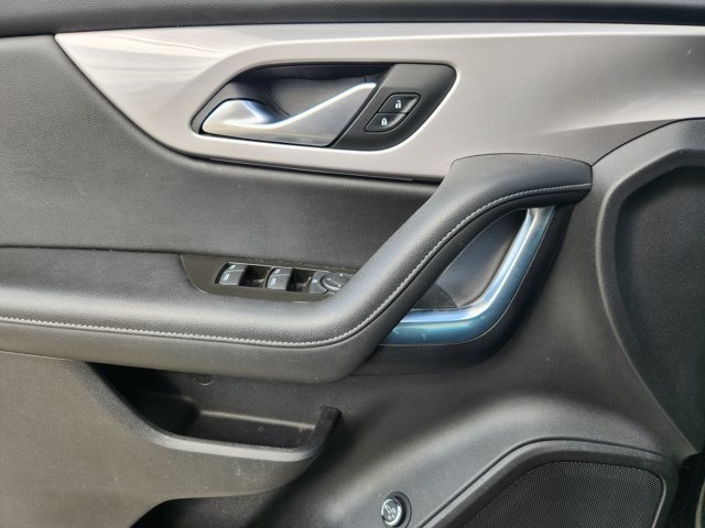 Used 2022 Chevrolet Blazer LT FWD image 21