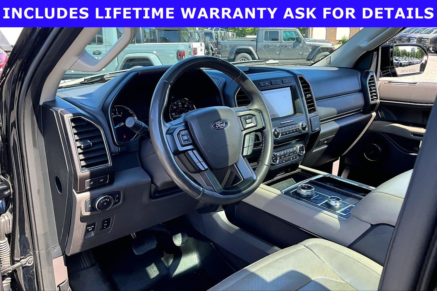 Used 2018 Ford Expedition Limited w/ Equipment Group 301A AWD/4WD image 11