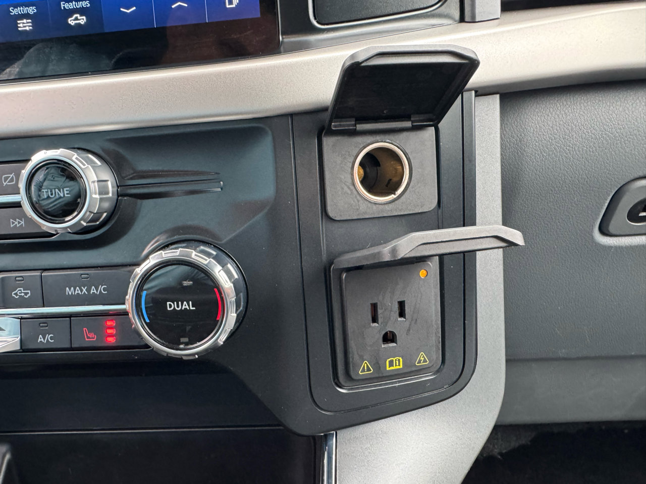 Used 2022 Ford F150 XLT w/ Equipment Group 302A High image 25