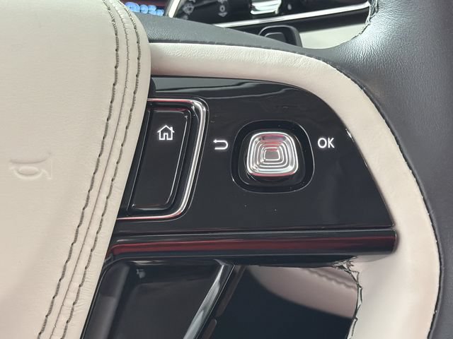 New 2026 Lincoln Aviator AWD image 9