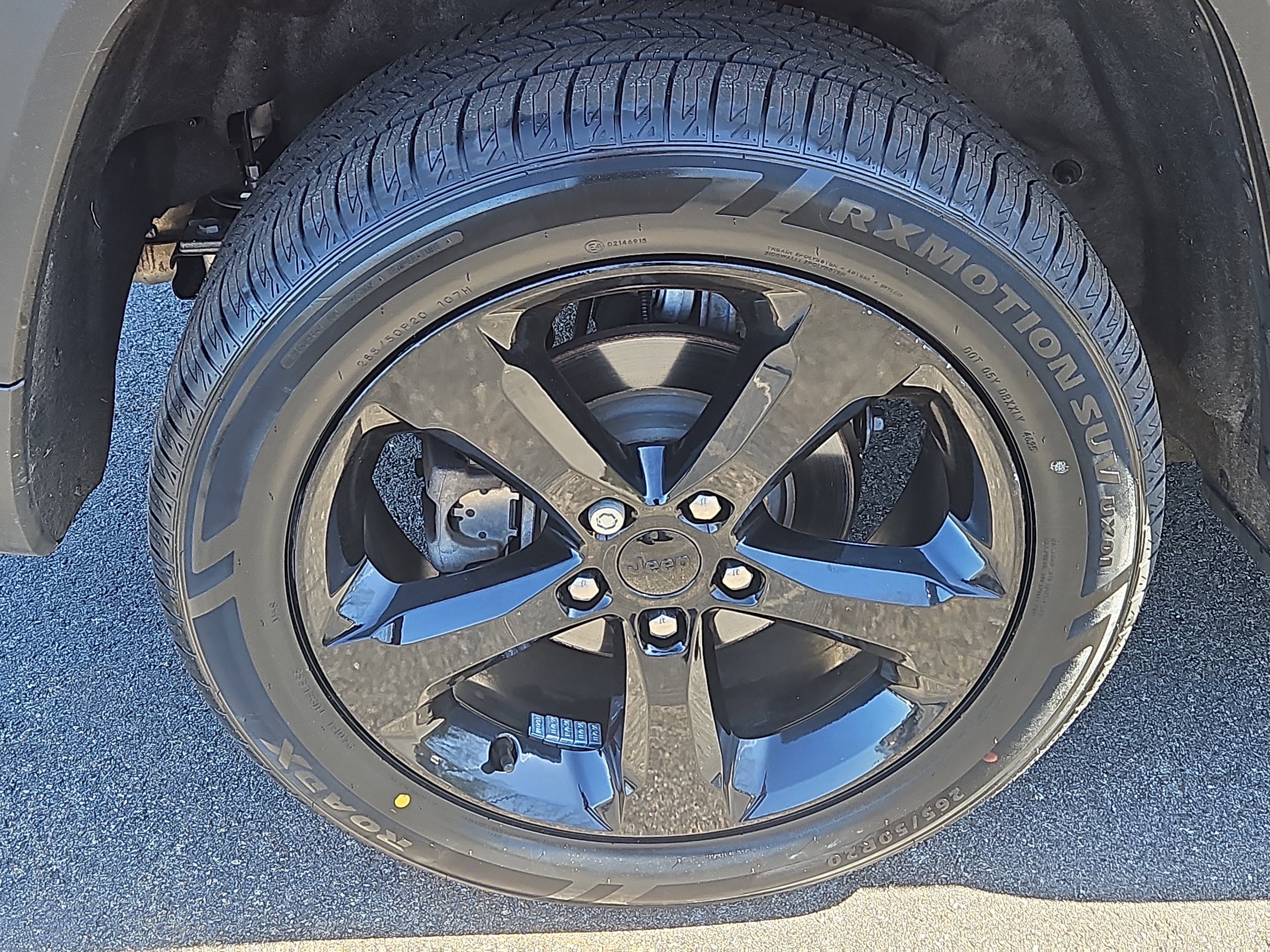 Used 2023 Jeep Grand Cherokee Limited w/ Luxury Tech Group II image 33