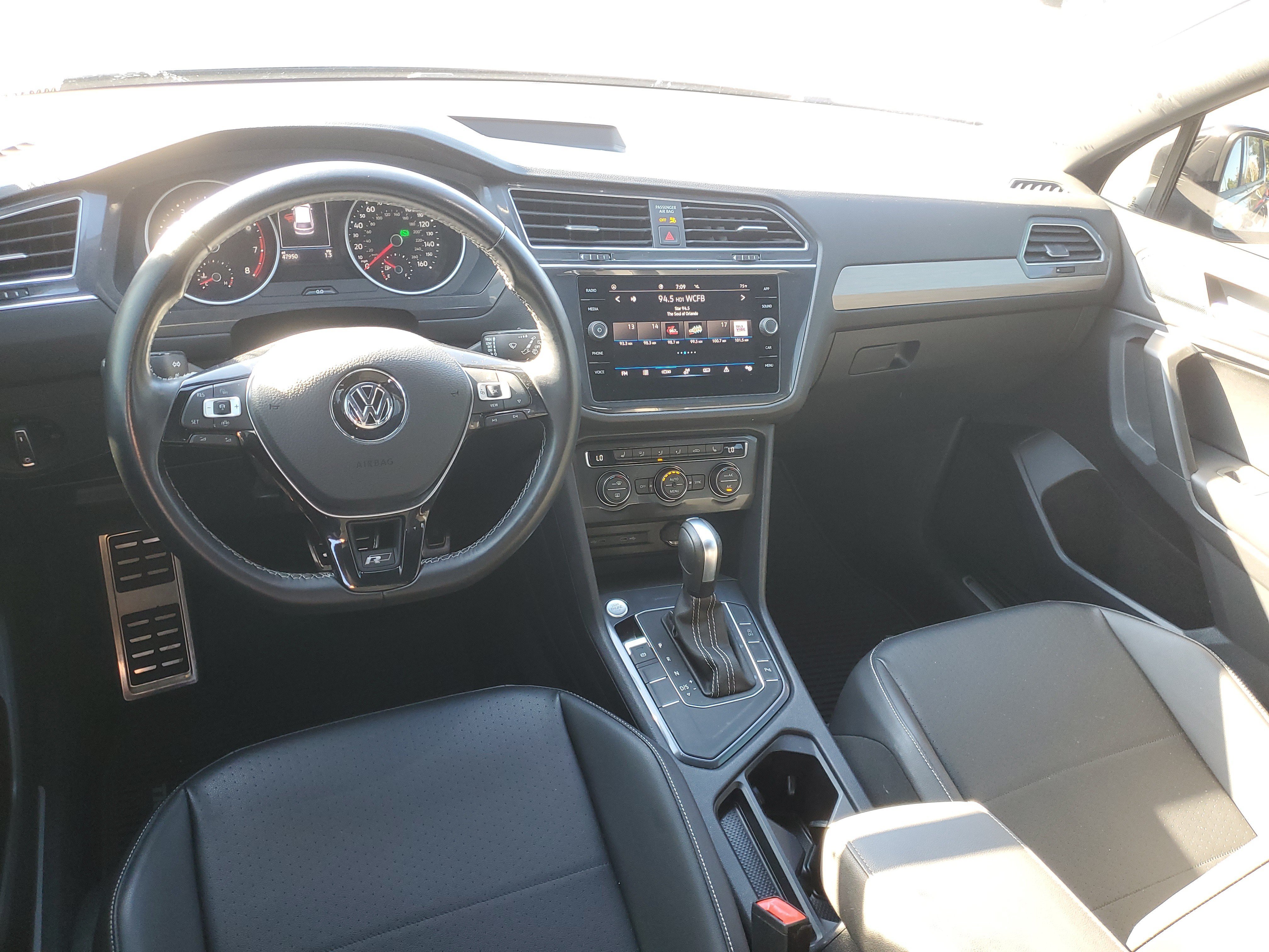 Used 2021 Volkswagen Tiguan SE R-Line FWD image 10