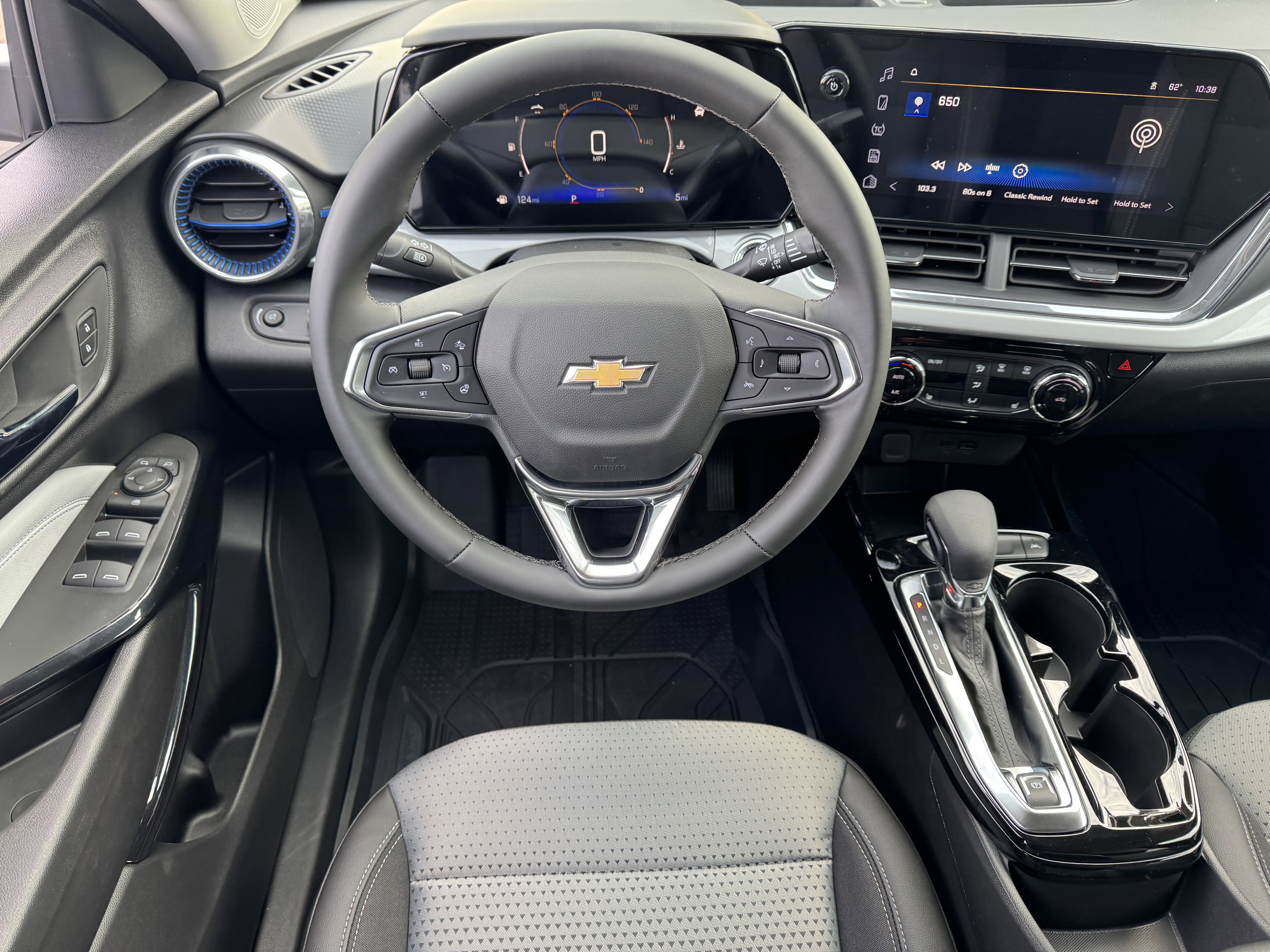 New 2026 Chevrolet Trax LT w/ Driver Confidence Package image 18