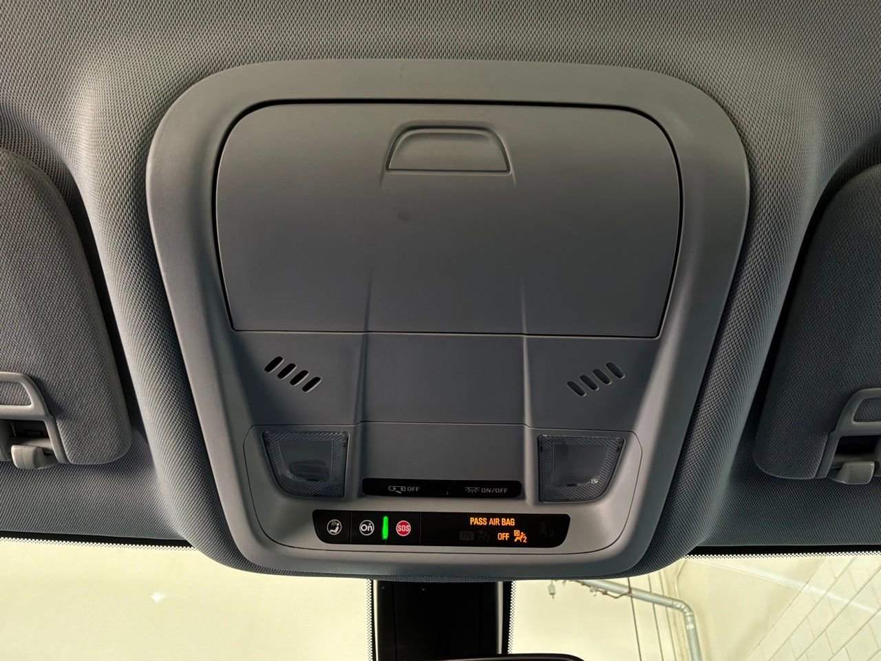 Used 2020 Chevrolet Blazer LT FWD image 17