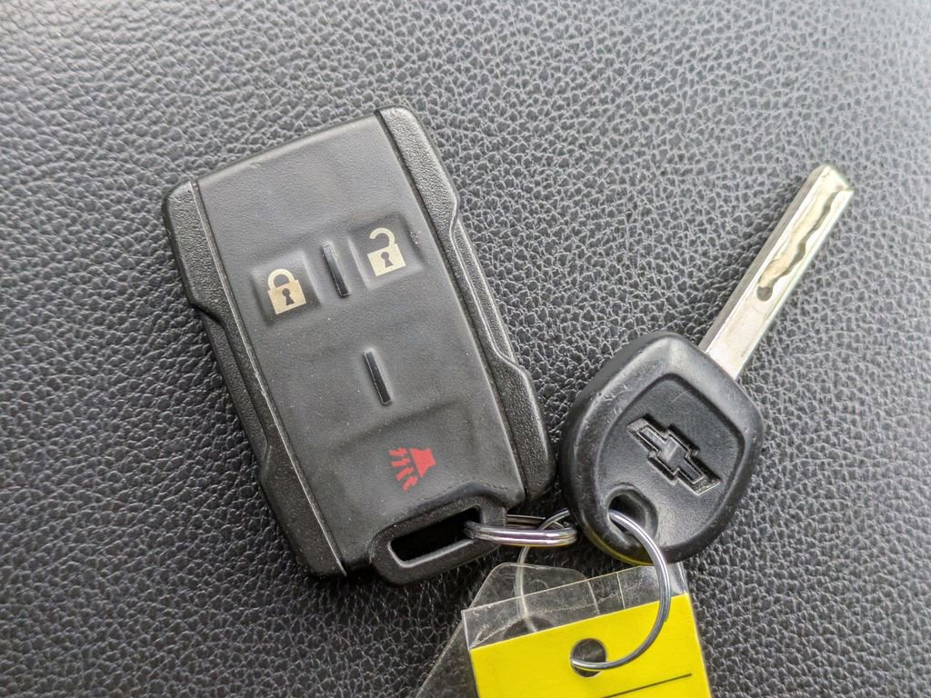 Used 2021 Chevrolet Colorado LT w/ Fleet Safety Package RWD image 28