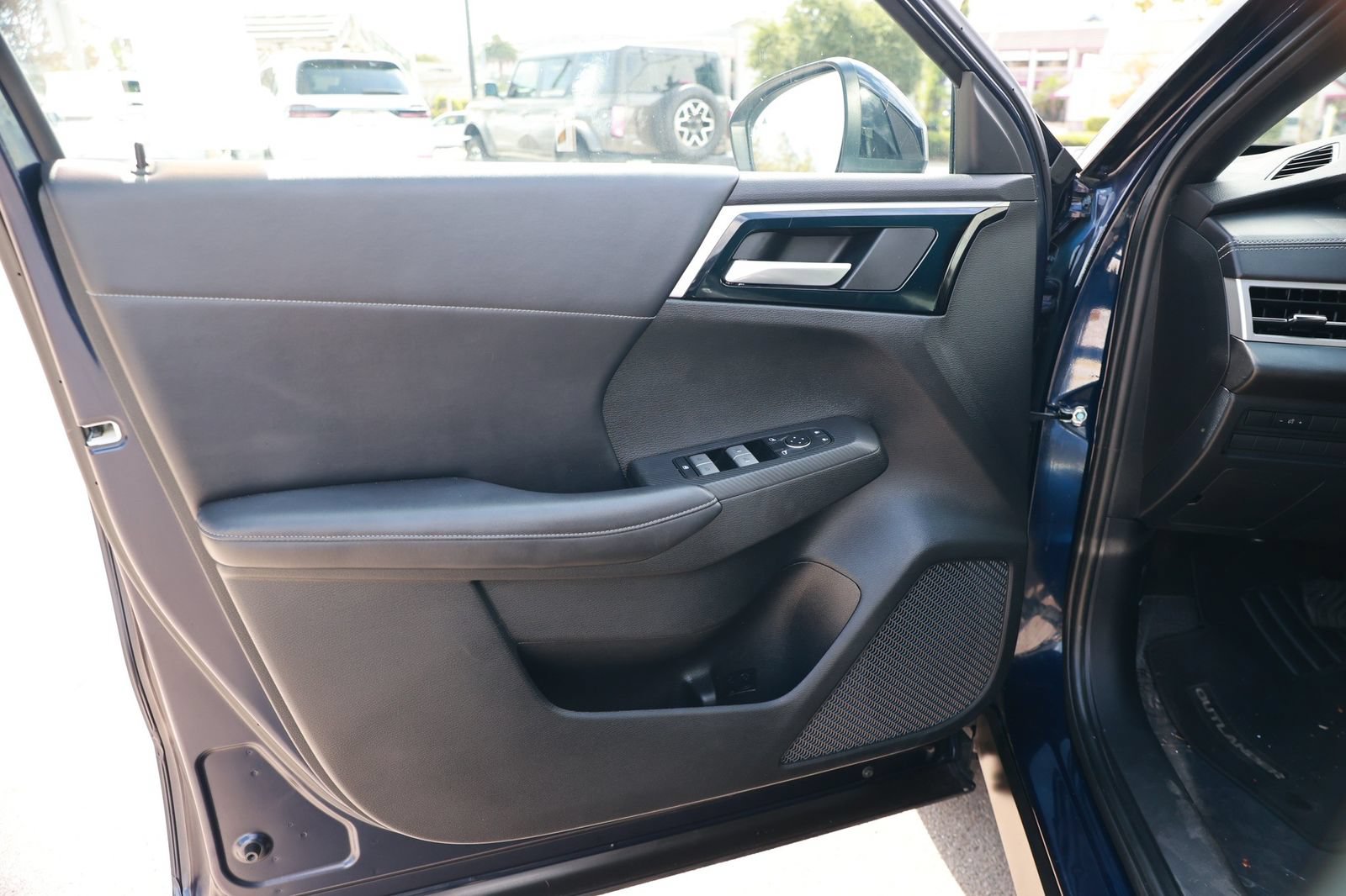 Used 2022 Mitsubishi Outlander SE FWD image 18