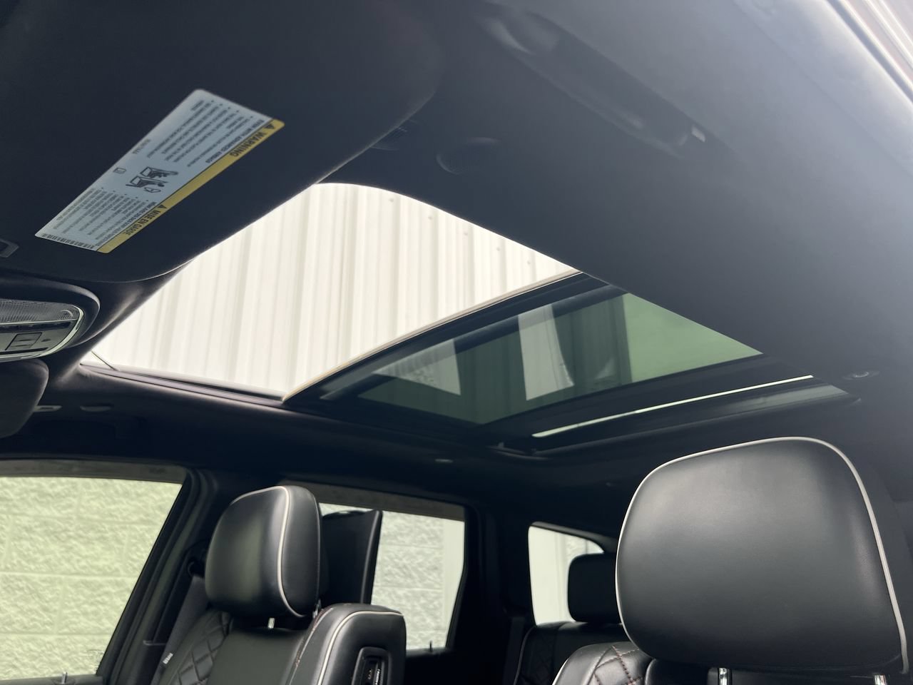 Used 2019 Jeep Grand Cherokee Summit AWD/4WD image 21