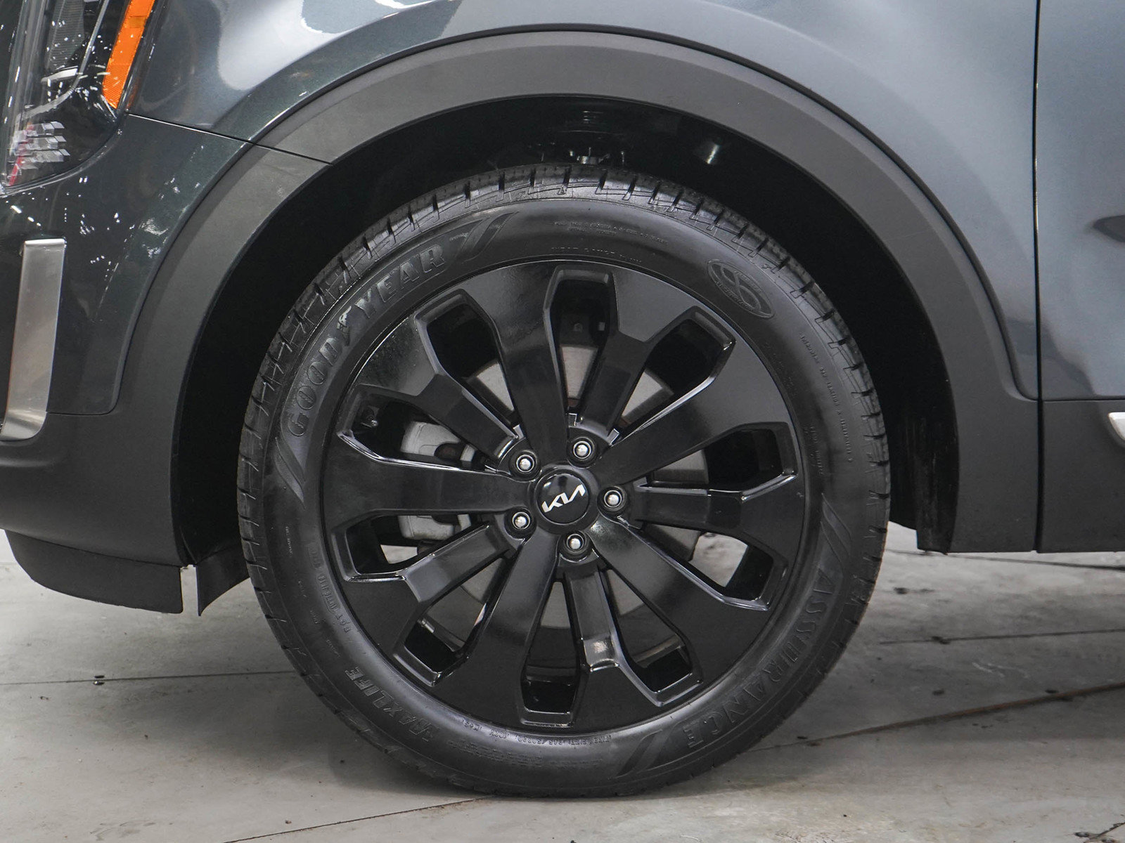 Used 2022 Kia Telluride S AWD/4WD image 30