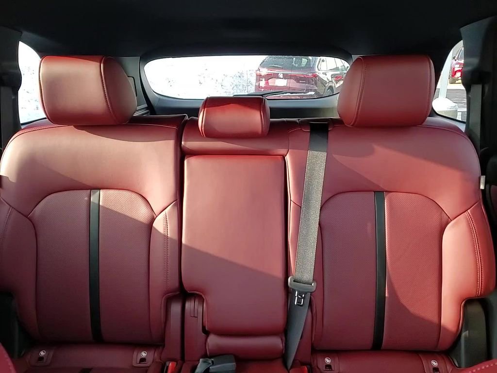 Certified 2025 MAZDA CX-70 Plug-In Hybrid w/ Premium Plus image 23