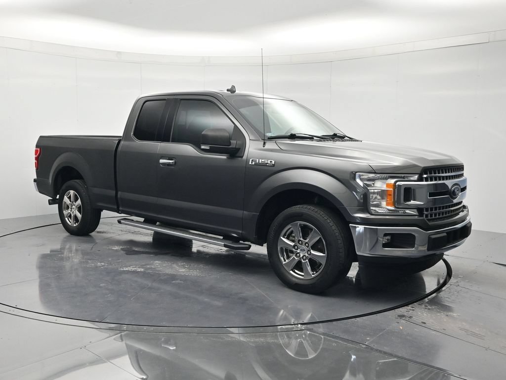 Used 2018 Ford F150 XLT w/ Equipment Group 302A Luxury RWD image 3