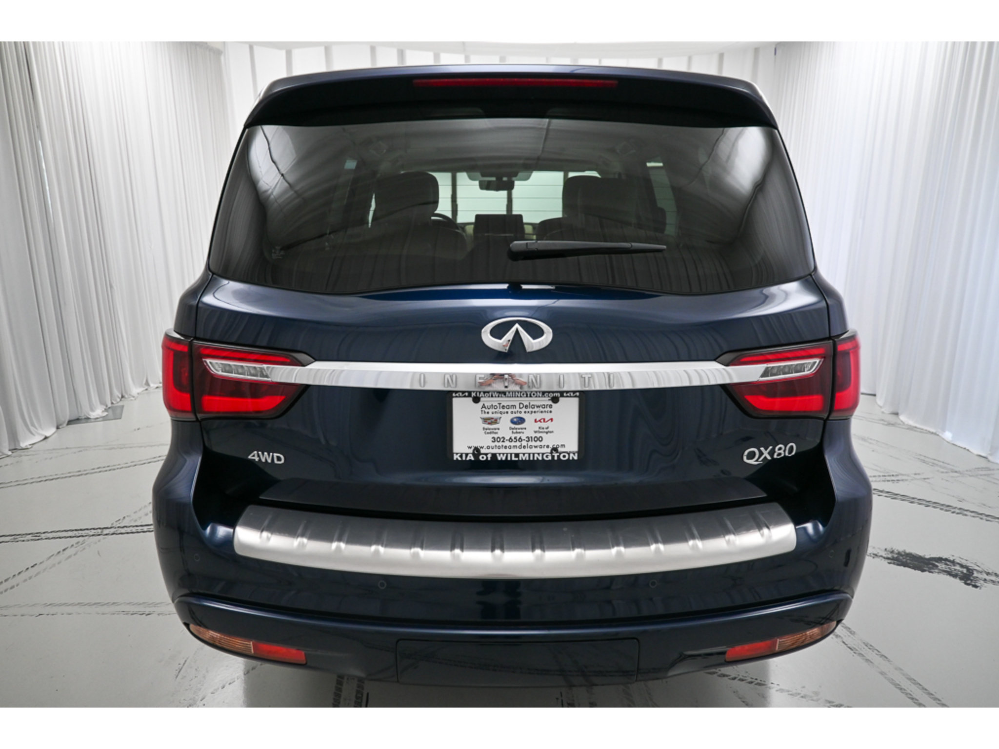 Used 2022 INFINITI QX80 Luxe w/ Cargo Package AWD/4WD image 6