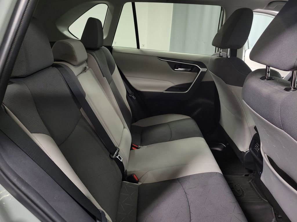 Used 2022 Toyota RAV4 XLE w/ Convenience Package image 21