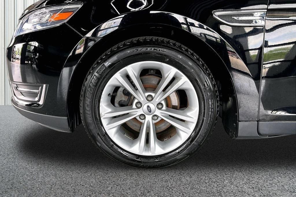 Used 2018 Ford Taurus SEL FWD image 33