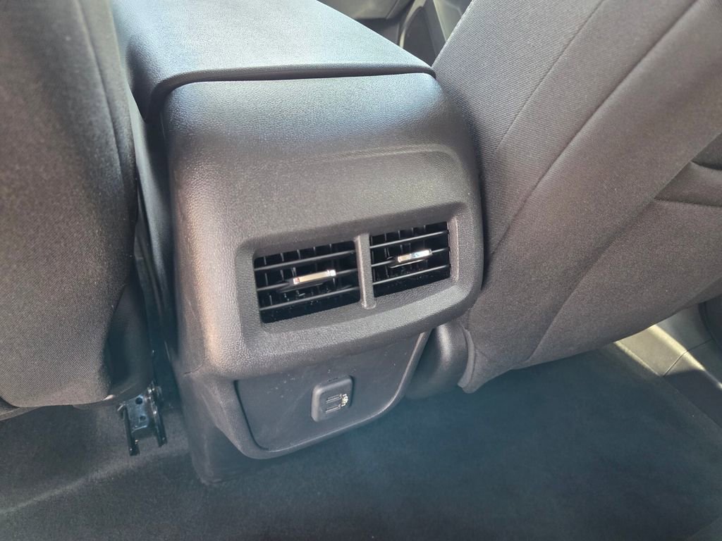 Used 2024 Chevrolet Equinox LS w/ LS Convenience Package FWD image 7