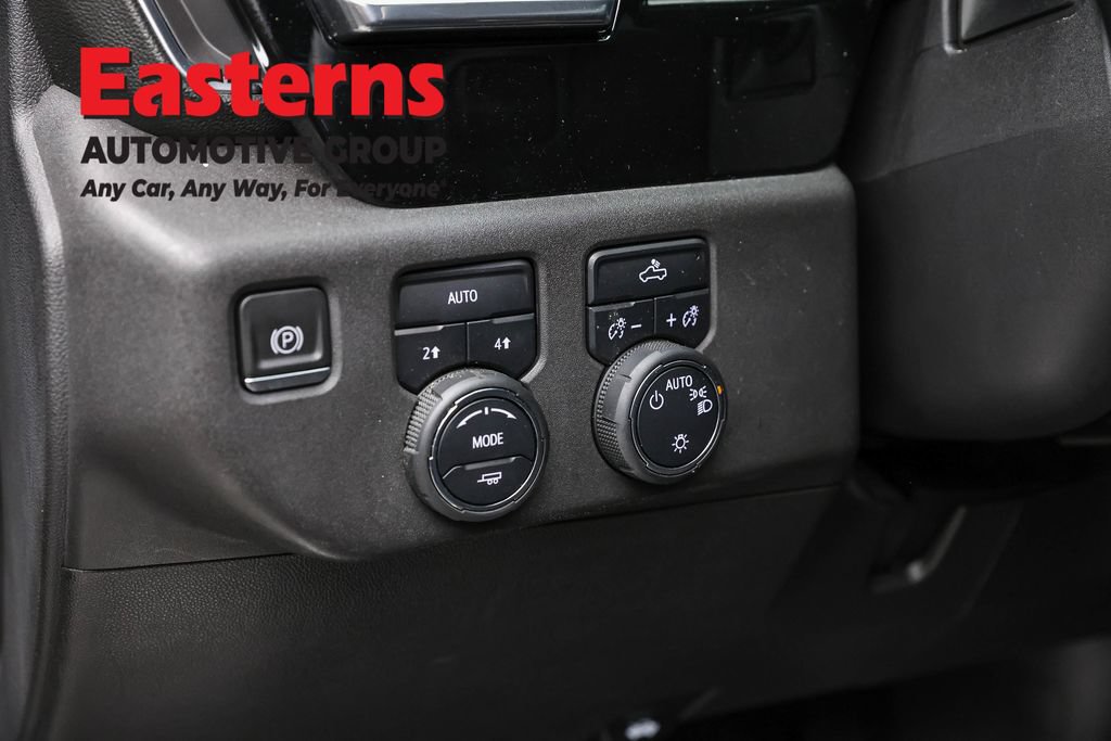 Used 2023 Chevrolet Silverado 1500 LT AWD/4WD image 22