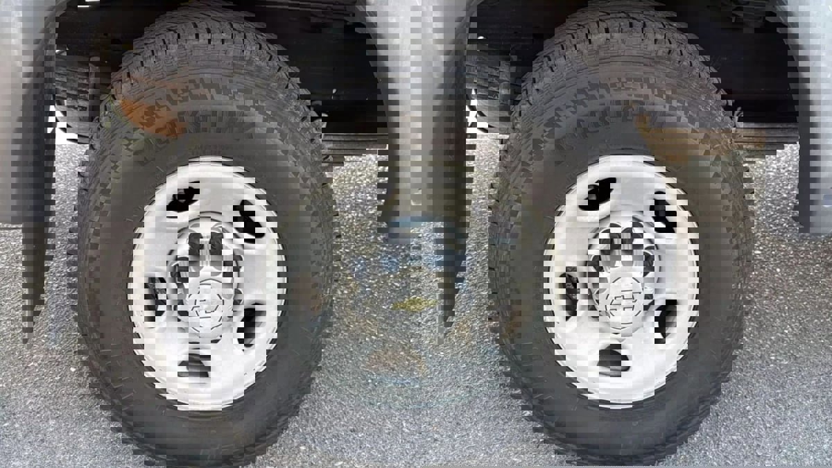 Used 2012 Chevrolet Express 3500 w/ School Bus Package image 35