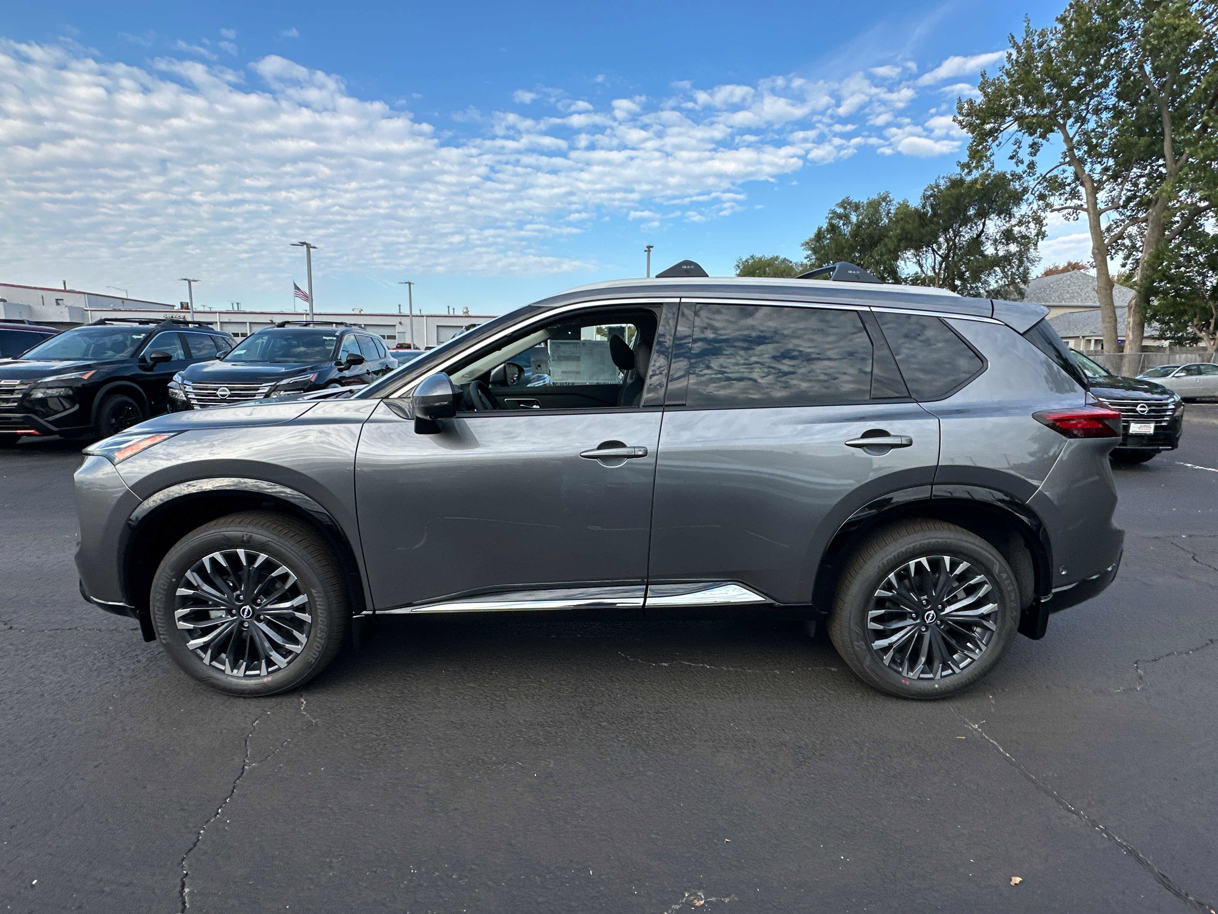 New 2026 Nissan Rogue Platinum w/ Platinum Premium Package image 8