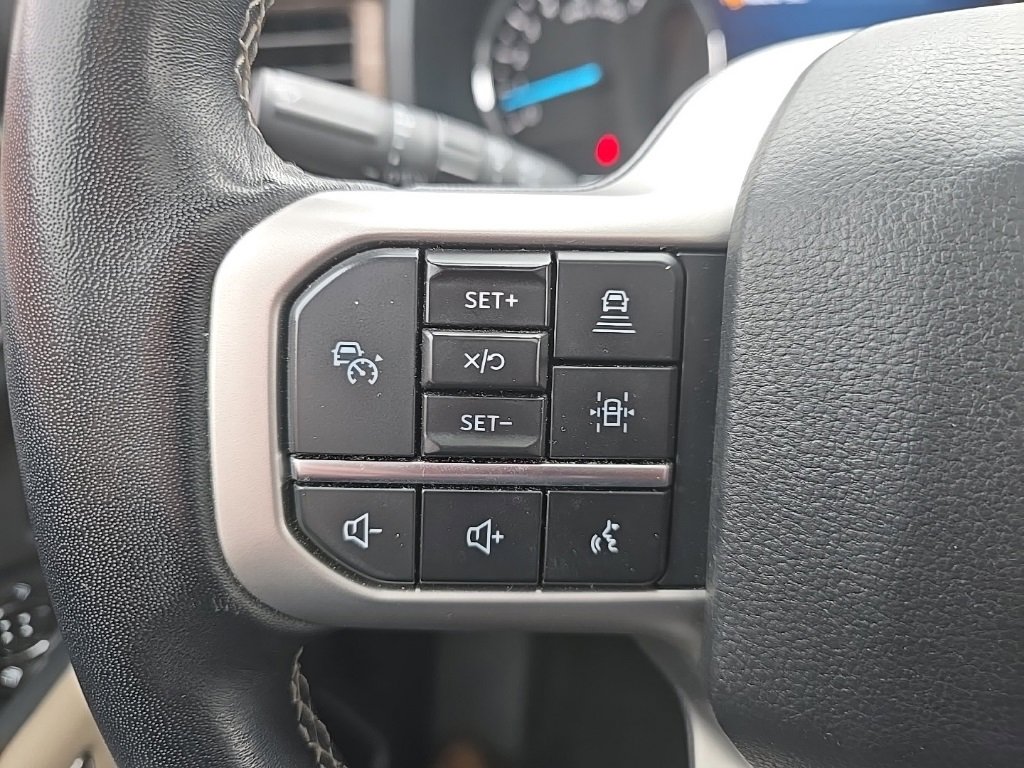 Used 2023 Ford Expedition Limited image 13