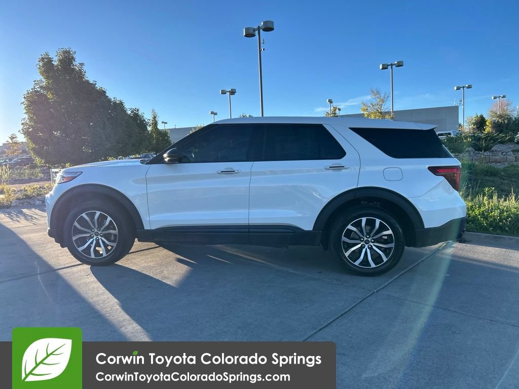 Used 2022 Ford Explorer ST w/ Technology Package AWD/4WD image 4